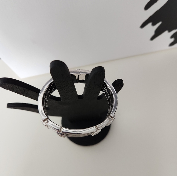 Womens Belle Etoile hinged bangle bracelet - Picture 7 of 7